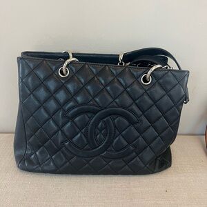 CHANEL caviar leather Dark Blue and silver Grand Shopper handbag VGUC